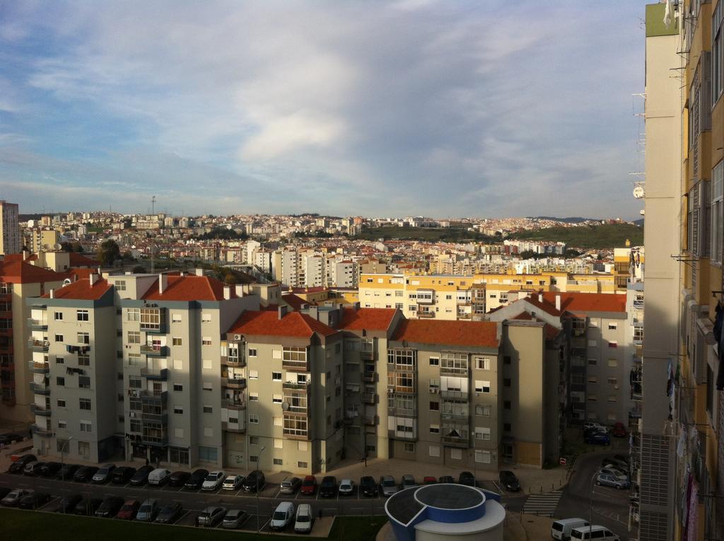 Ferienwohnung In Bed with Lisbon 5N Amadora Exterior foto